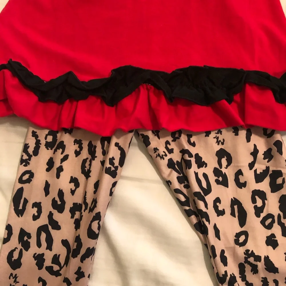 Red & Black Cheetah Pants Outfit - Picture 4 of 4